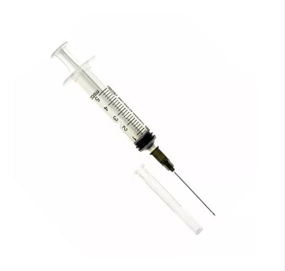 Шприц трехкомпонентный 5 мл, игла Luer 22G (0,70х40мм)